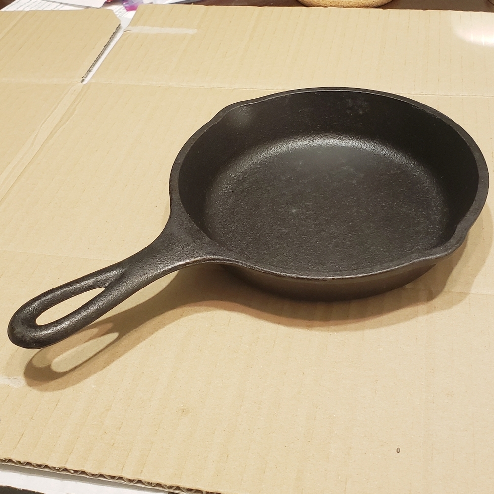 Cast Iron Skillet Pan  Lodge Made In USA 3SK 6.5"D